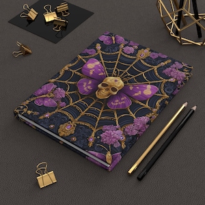 Schädel Schmetterling Hardcover Journal, Gothic Notizbuch, dunkel ästhetisches Journal, lila Schädelmotten Journal, 150 linierte Seiten mit gotischer Eleganz