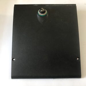 VW Volkswagen Passat B2 interior genuine original dash center console  surround trim cover black cigarette socket 321857935A