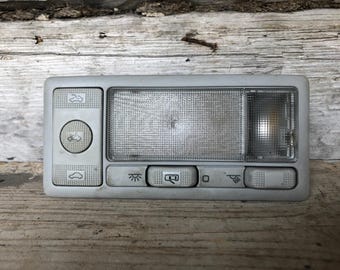 Originele Hella Volkswagen VW Jetta Golf Mk3 GT GTI Vento interieur schuifdak bediening leeslampje schakelaar knop grijs 1H0947111