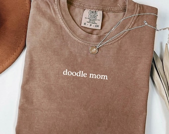 Doodle Mom Shirt, Aussiedoodle Bernedoodle Gift, New Dog Mom Tee, Mother’s Day Present for Poodle or Retriever Lover