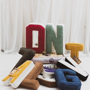 Decoración de letras suaves personalizada, cojín con letras, ideas para regalos de primer cumpleaños para niña, regalos de bautizo para ahijado, regalo de primer cumpleaños para gemelos