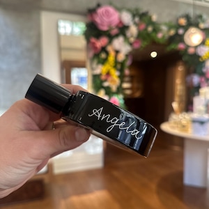 Custom Engraved Perfume Bottle: Personalized Calligraphy Fragrance Gift