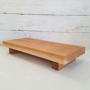 Op maat gemaakte eikenhouten verhoging voor keuken-, kantoor- en huisdecoratie