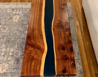 Mesa de centro de resina epoxi River: centro de mesa de madera natural personalizado