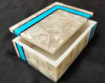 Handgemaakt ringendoosje met marmeren inleg: decor halfedelsteen