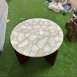White quartz Round Center Table Top, Natural Quartz Table Top , Quartz Desk Table Top Home Décor Interior