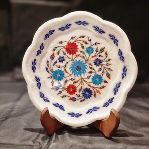 Makrana Marble Plate Studded with Real Gemstone | Marble Pietra Dura Inlay Artwork with Stands (9&quot; inches)