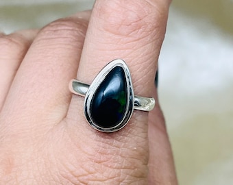 Anillo de plata de ópalo negro natural, anillo de piedra preciosa de ópalo negro etíope para mujeres, anillo de ópalo negro con gota de lágrima para ideas de regalos de aniversario de boda