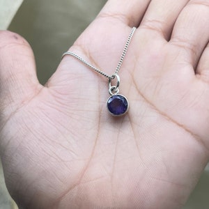Natural Amethyst Silver Pendant, Solid 925 Silver Amethyst Pendant , Dainty Amethyst Pendant Round Cut Amethyst Pendant, Tiny Circle Pendant zdjęcie 9
