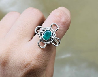 Natural Emerald Silver Ring, Green Emerald Gemstone Ring For Women, Silver Flower Emerald Ring, Emerald Engagement Ring, May Birthstone