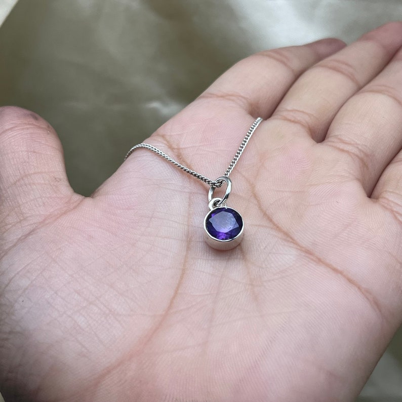 Natural Amethyst Silver Pendant, Solid 925 Silver Amethyst Pendant , Dainty Amethyst Pendant Round Cut Amethyst Pendant, Tiny Circle Pendant zdjęcie 8