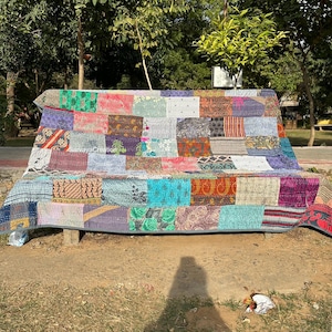 vintage Silk patchwork kantha Quilt handmade bohemian bedding Throw blanket bedspread decor Sofa Cover King Size 108X90 Inches