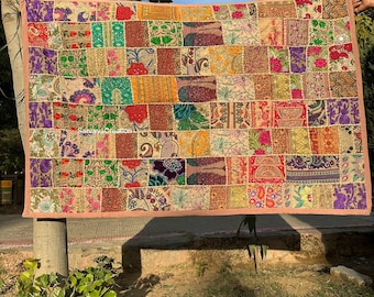 パープルサリーパッチワークタペストリー：ボヘミアン風インド風壁掛け