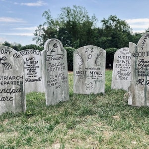 12 Halloween Tombstones