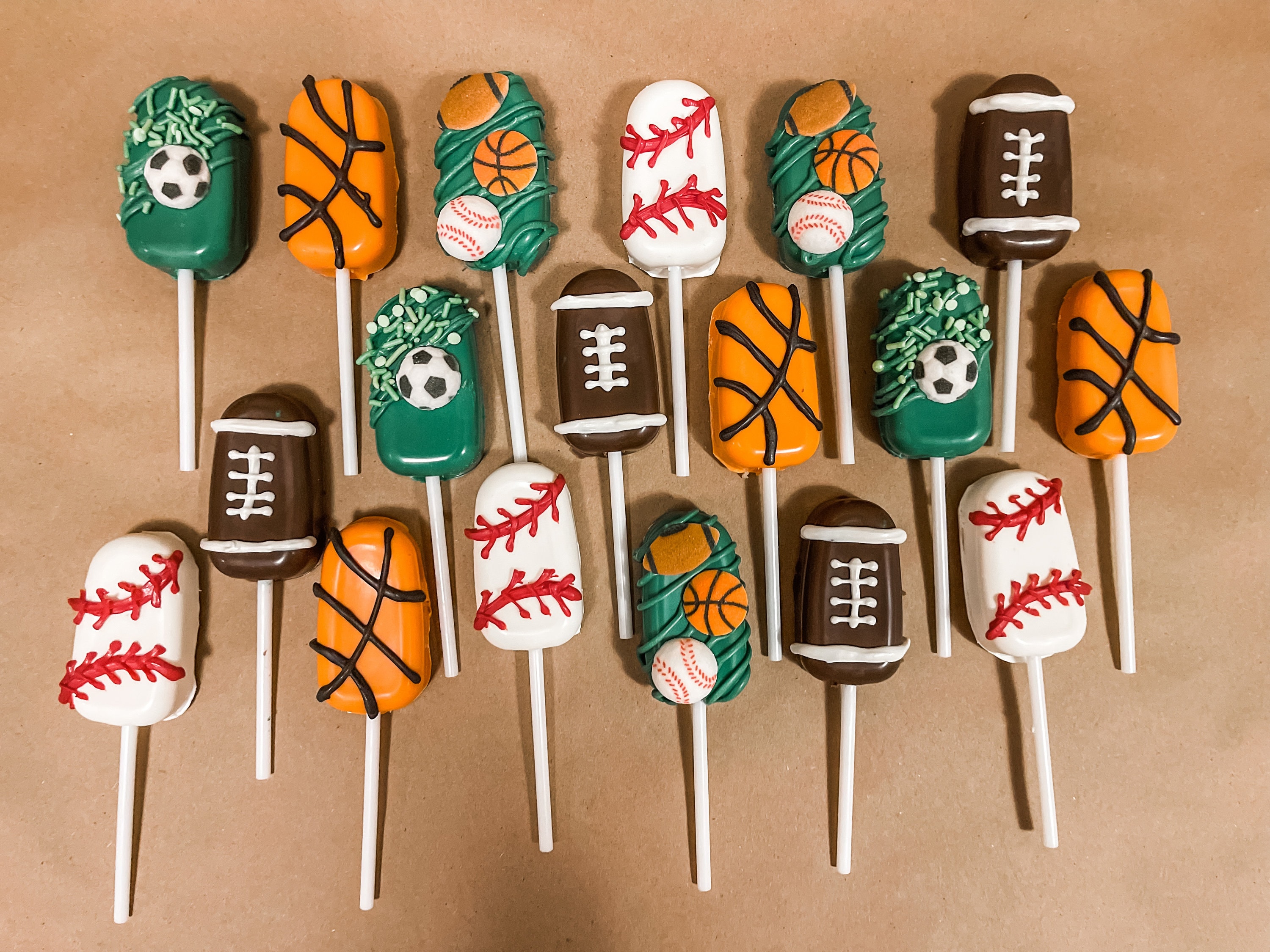 10+ Football Cake Pops