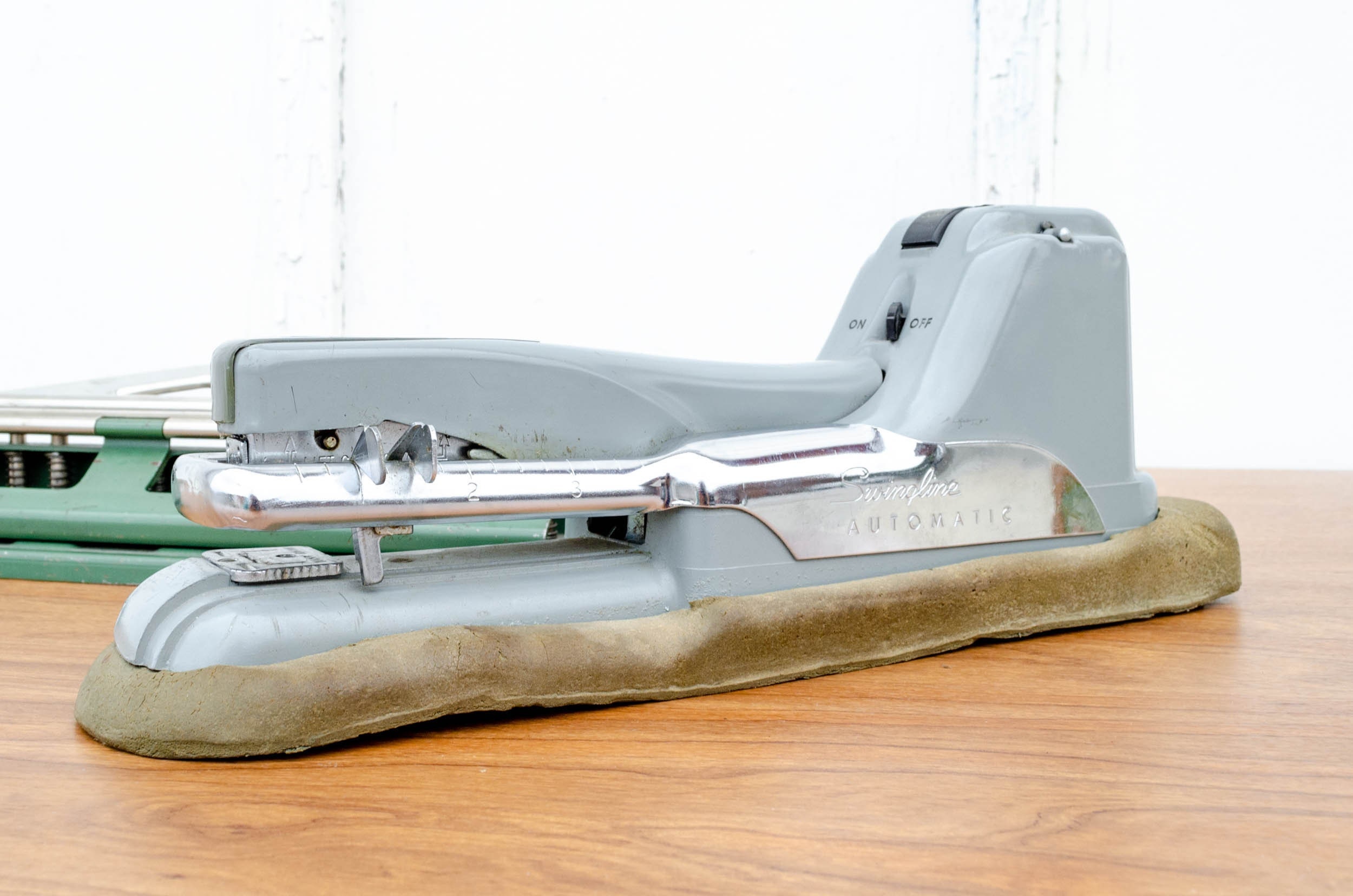 Vintage Swingline MODEL 66-A Automatic Electric Stapler / Hands