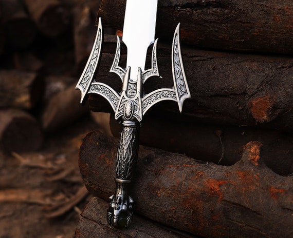 Handmade Barbarian sword, Replica of an authentic Viking sword, a collector's blade with a Metal handle, and a limited edition.
