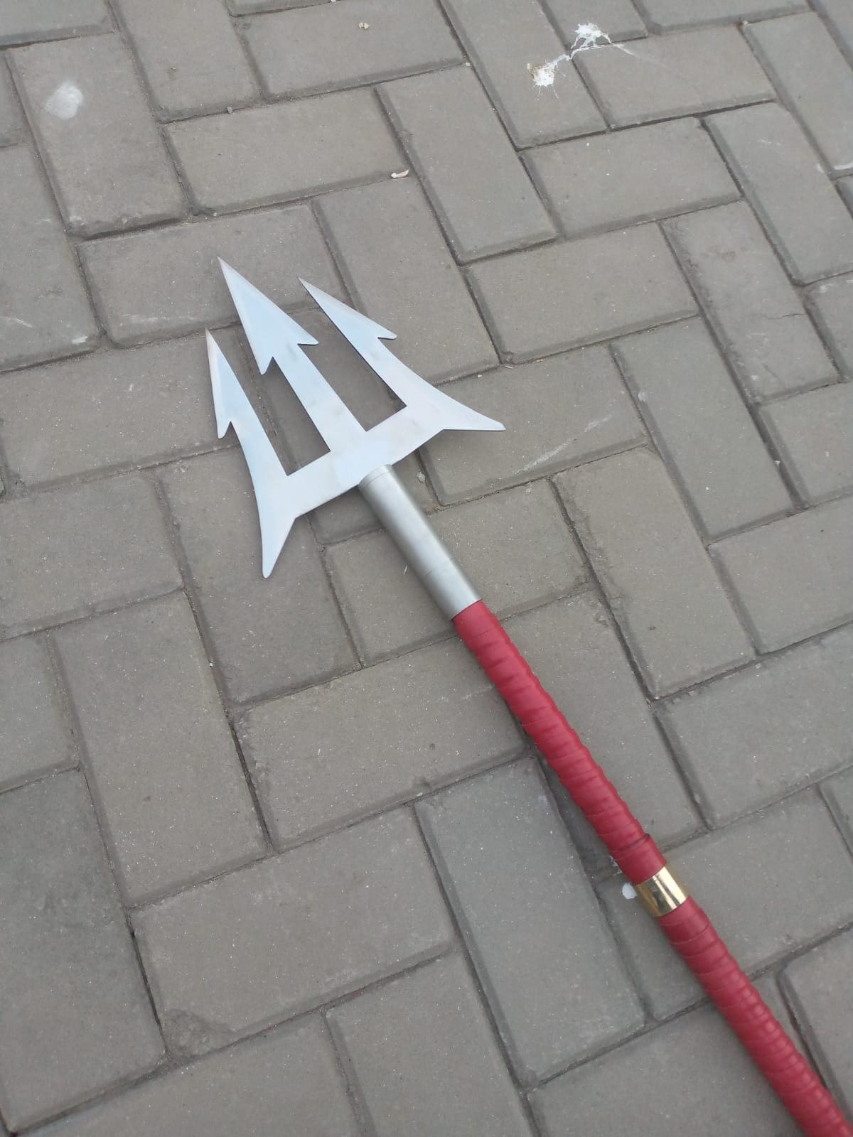 Handmade Aquaman's Trident, 60 Inches Trident , Hand Forged Arrow