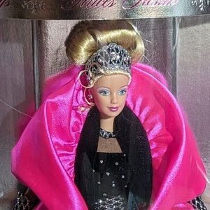 Happy Holidays Barbie (1998) #20200 - Vintage kerstelegantie in originele verpakking