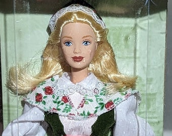 Swedish Barbie Doll (1999) #24672 - New in Box - Dolls of the World Collection