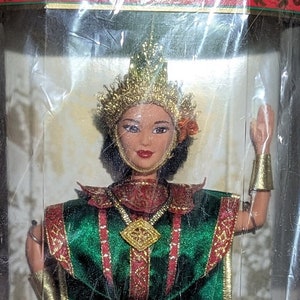 Thai Barbie Doll (1997) #18561 - New in Box - Dolls of the World Collection
