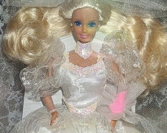 1989 Barbie WEDDING FANTASY Barbie Doll #2125 - Near 1989 Barbie WEDDING FANTASY Barbie Doll #2125 - Near