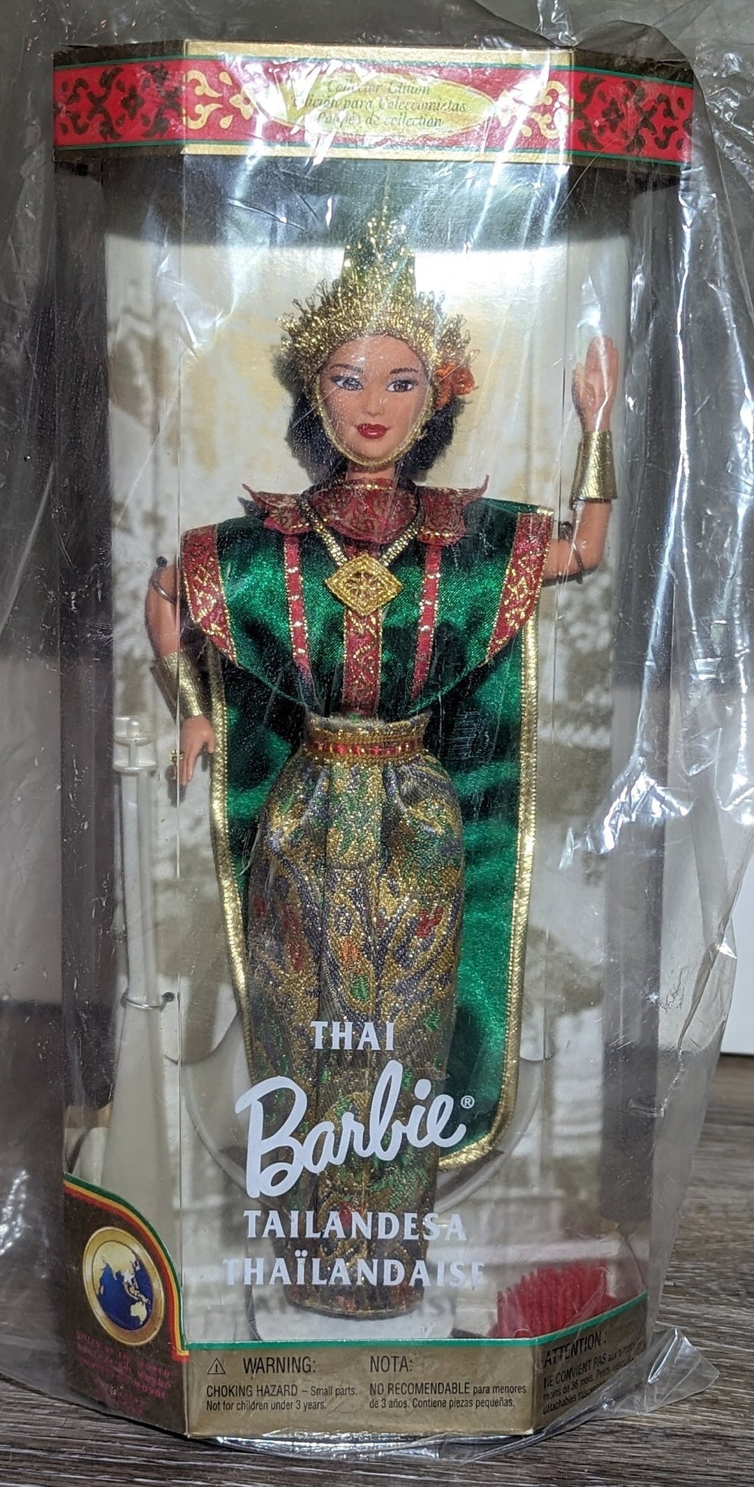 タイ バービー人形 (1997) #18561 - 新品箱入り - ドールズ オブ ザ