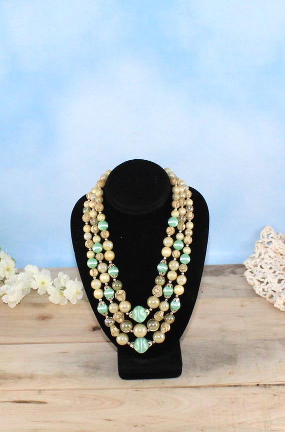 Vintage Thread Strand Off White and Green Beaded Choker/Necklace/Japan View 3