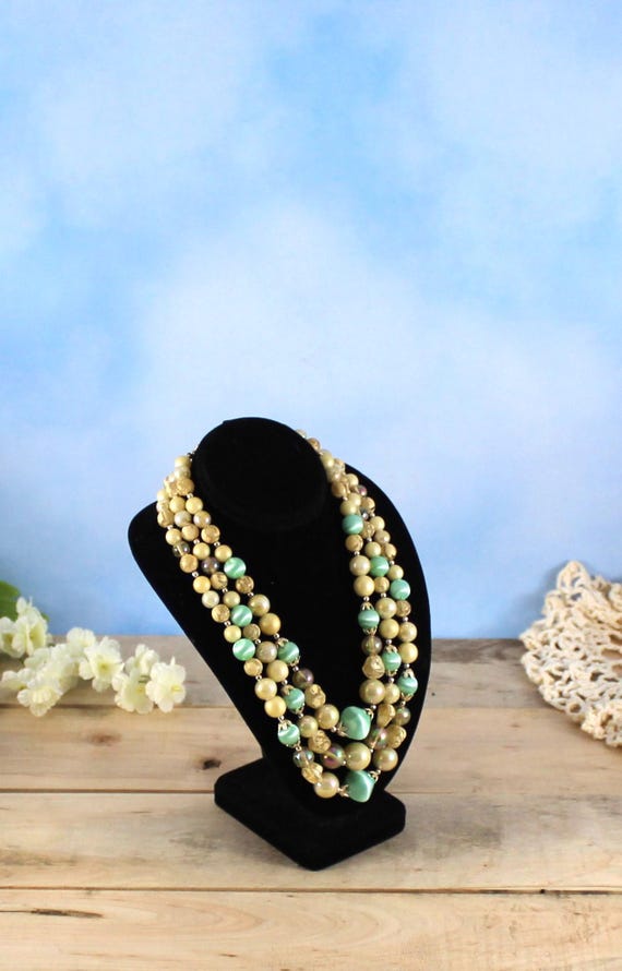 Vintage Thread Strand Off White and Green Beaded Choker/Necklace/Japan View 5