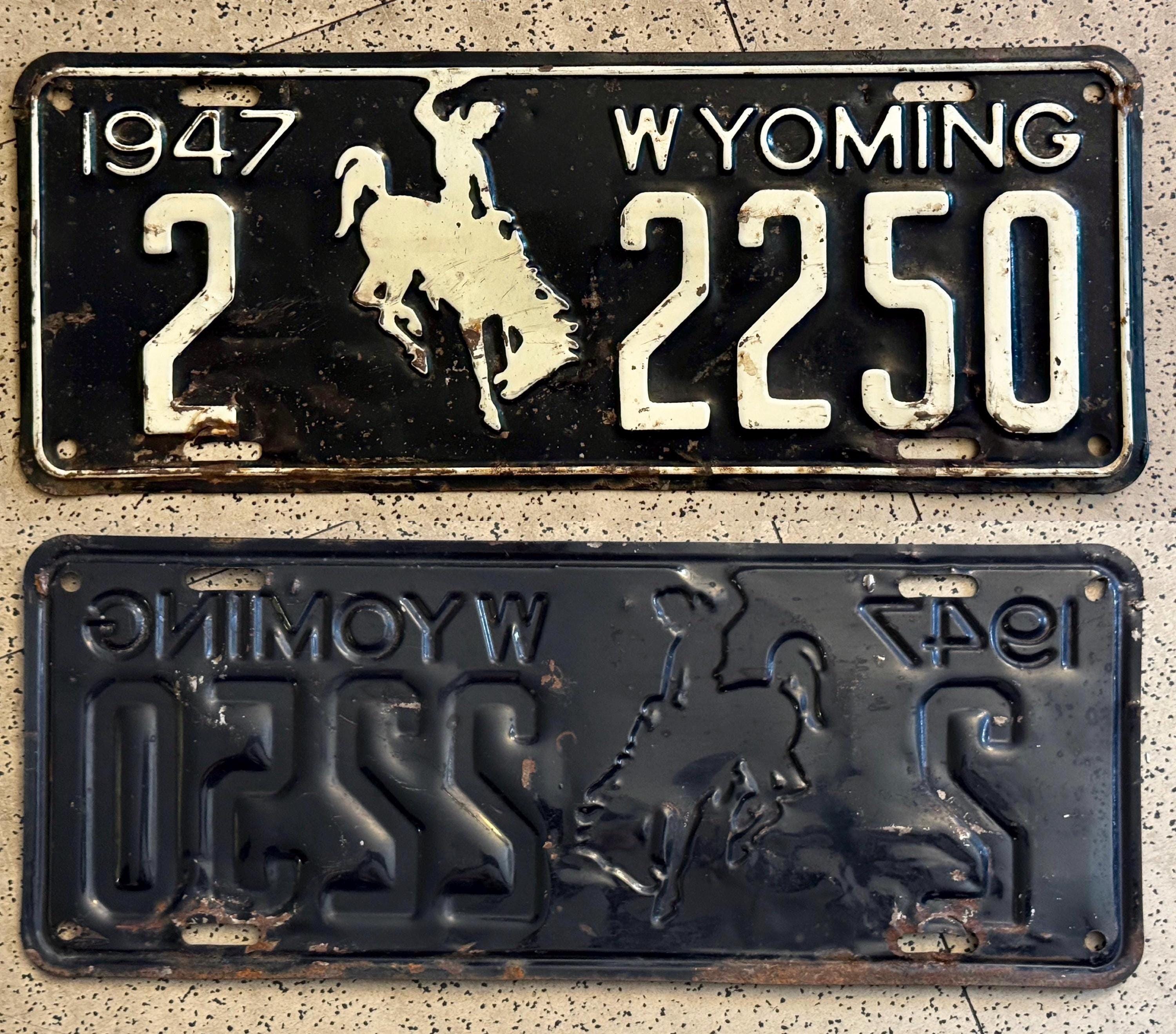 1943年 ワイオミング州 USA ヴィンテージ ナンバープレート 実物 当時物 ヴィンテージ ワイオミング ナンバープレート – すべてオリジナルの