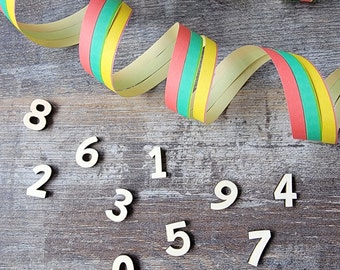 Pak van 30 feestdecoraties "cijfers"