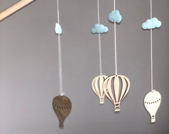 Móvil para bebés de género neutro, accesorios para guardería para niños, ideas de regalos para baby shower, móvil para bebés hecho a mano con globos aerostáticos y nubes