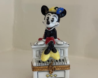 Minnie Mouse on Piano ~ Limoges Trinket Box ~ Peint Main (hand