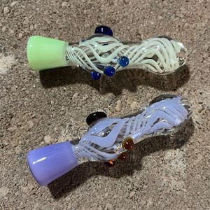 Chillum Glas-Pfeife Mundgeblasen, farbwechselnder Rauch Chillum Glas-Pfeife Motiv WSS12.