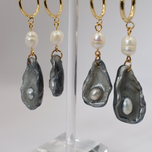The Palms Oyster Earrings main image 0