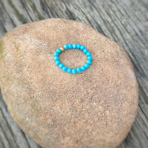 Turquoise Boho Ring – Natural Gemstone with Gold-Plated Bead, Minimalist Summer Jewelry for Women, Adjustable Beach Style Ring
