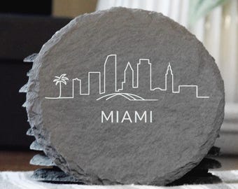 Posavasos de pizarra de una sola línea con el horizonte de Miami, FL - Hechos a mano
