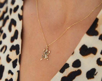 Frog Patterned Gold Necklace, Animal Lover Necklace, Gift Necklace