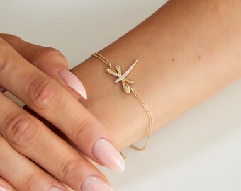 Gold Bracelet with Dragonfly