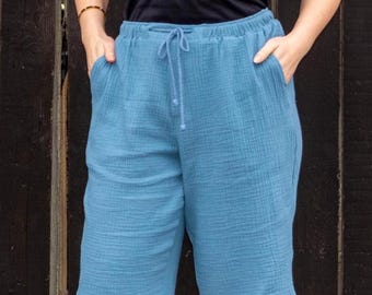 Pantalones cortos de muselina de diferentes colores para mujer, pantalones cortos de algodón cómodos para el verano.