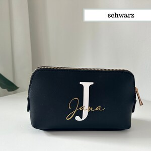 Kosmetiktasche mit Namen und Buchstabe personalisiert, Kulturbeutel mit Namen Schminktasche Initialen aus Kunstleder in Schwarz & Beige Bild 2