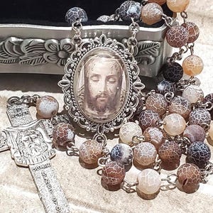 HOLY FACE of Jesus Chaplet, Natural Weathered Agate Frosted Beads, Glass Inlay Medallion, w/Instruction, Chaplet of the Holy Face, Holy Face