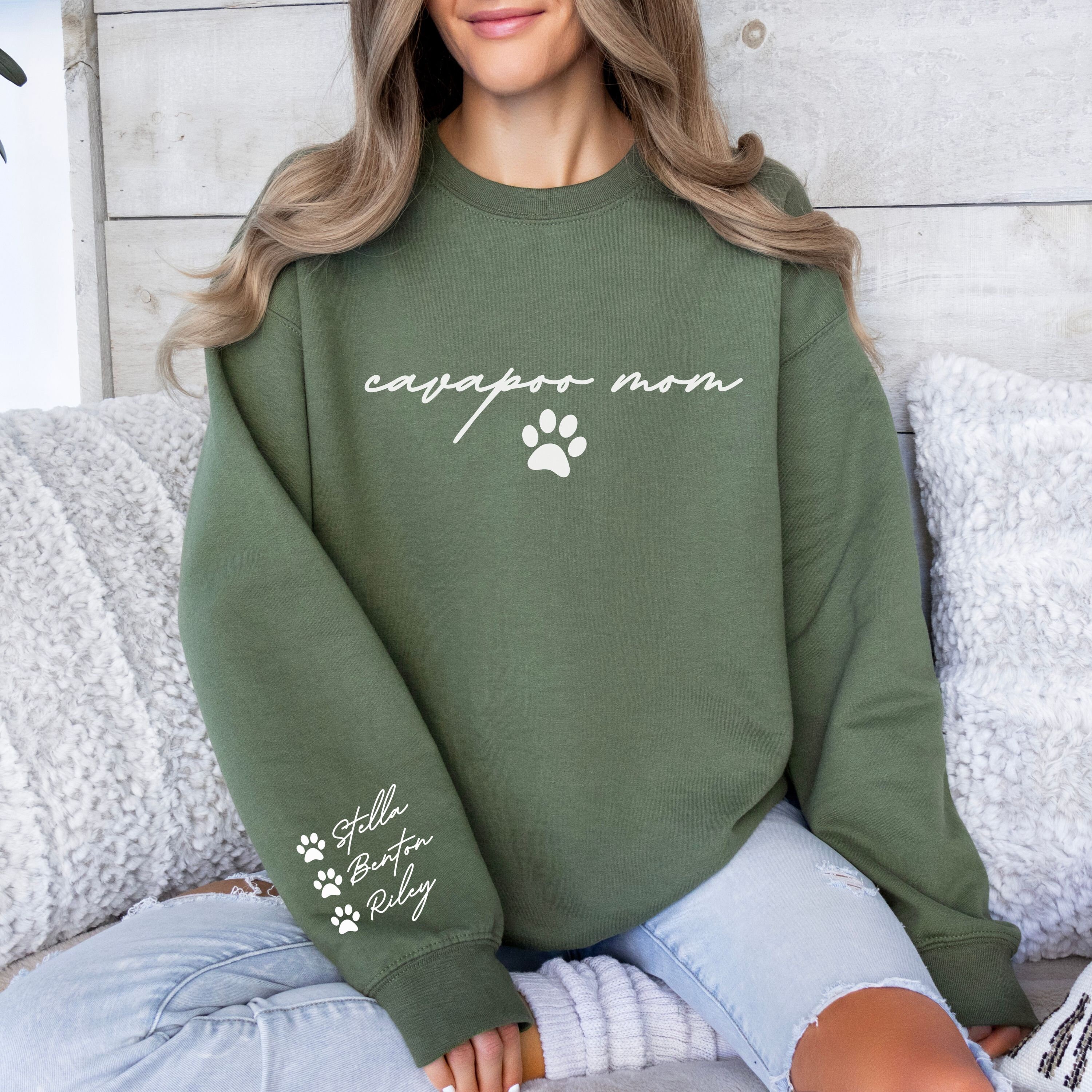 Personalized Cavapoo Mom Sweatshirt, Mothers Day Gift for Dog Mom ...