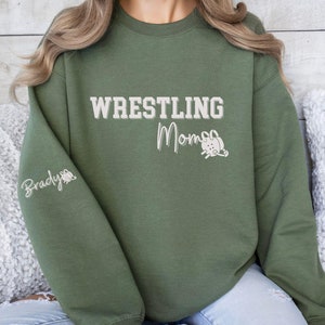 Custom Wrestling Mom Sweatshirt, Wrestling competition shirt, School team shirt, Personalized wrestling gift, Custom name, gift for mom
