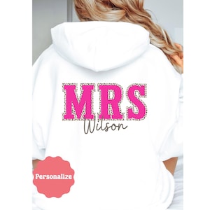 Custom Mrs Sweatshirt, Mrs Last Name Zip Up Hoodie, Personalized Bride Gift, Honeymoon Sweatshirt, Bride Zip Up, Wedding Hoodie, engagement