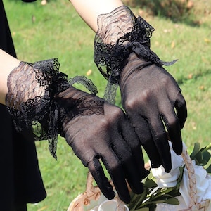 Gothic Gloves: Women's Lace Gloves/Wedding Gloves/Gothic Black Gloves/Halloween&Cosplay Accessory/Gothic accessories/Gothic Clothing