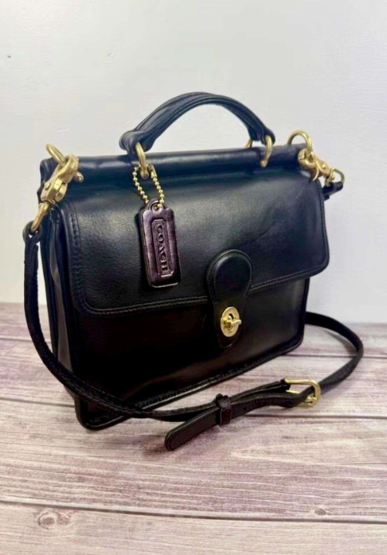 バッグ Vintage Coach 9927 Turn Lock Shoulderbag Vintage COACH Willis 9927 Black Leather Crossbody Handbag Classic