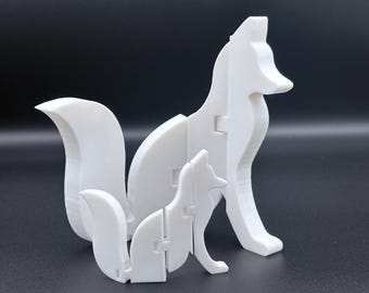 Figura articulada de zorro: decoración de escritorio móvil impresa en 3D