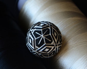 Decorative balls for bowls, Mini temari ball, Japanese embroidery art