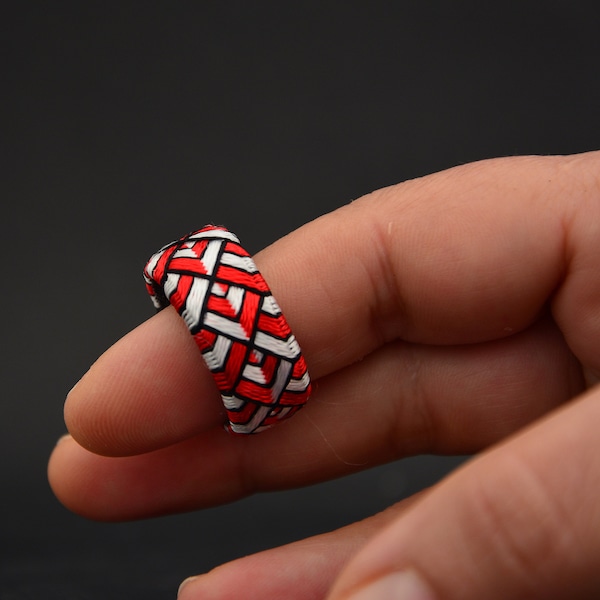Traditioneller japanischer Stickerei-Kaga-Yubinuki-Fingerhut-Ring. Gestickter Ring aus Seide